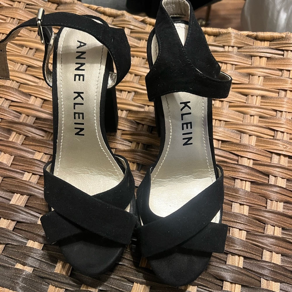 Anne Klein platform sandals/heels